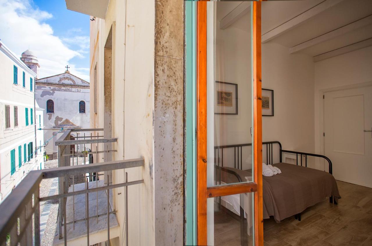 Alghero P.Umberto Old Town Luaran gambar
